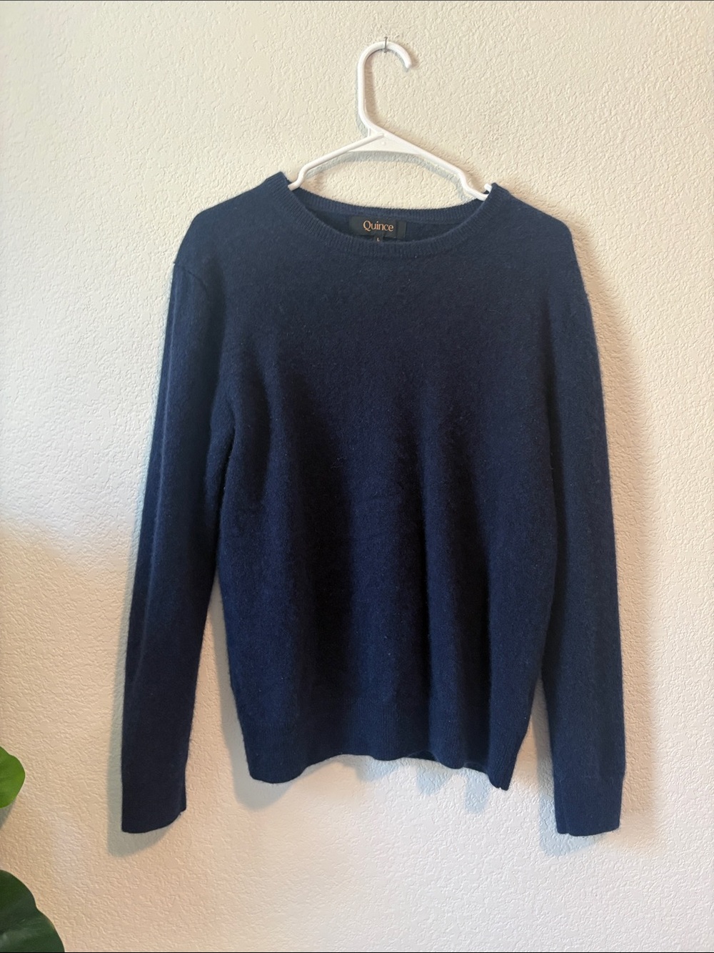 Quince Men's Dark Navy blue Crewneck cashmere Sweater large